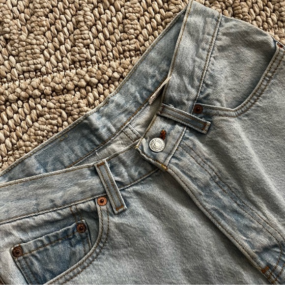 Vintage Levi’s Y2K denim Jean shorts Jorts - Picture 7 of 9
